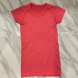 Lululemon swifty shirt size 4 in coral color